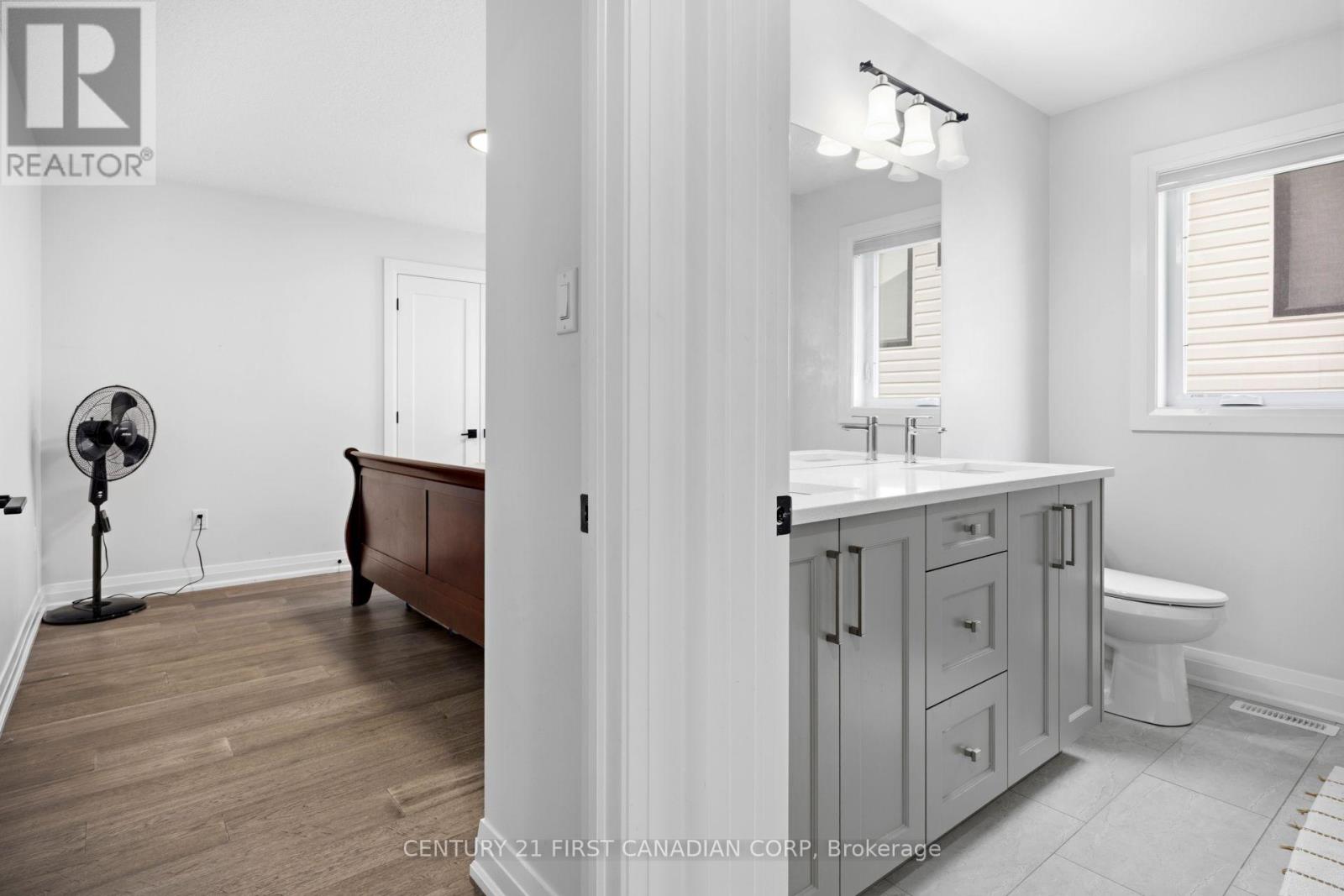 1909 BOARDWALK WAY - 34