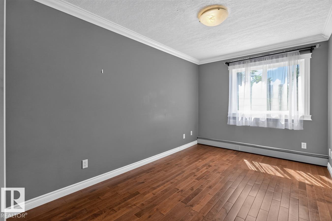 #402 10625 83 AV NW - 15