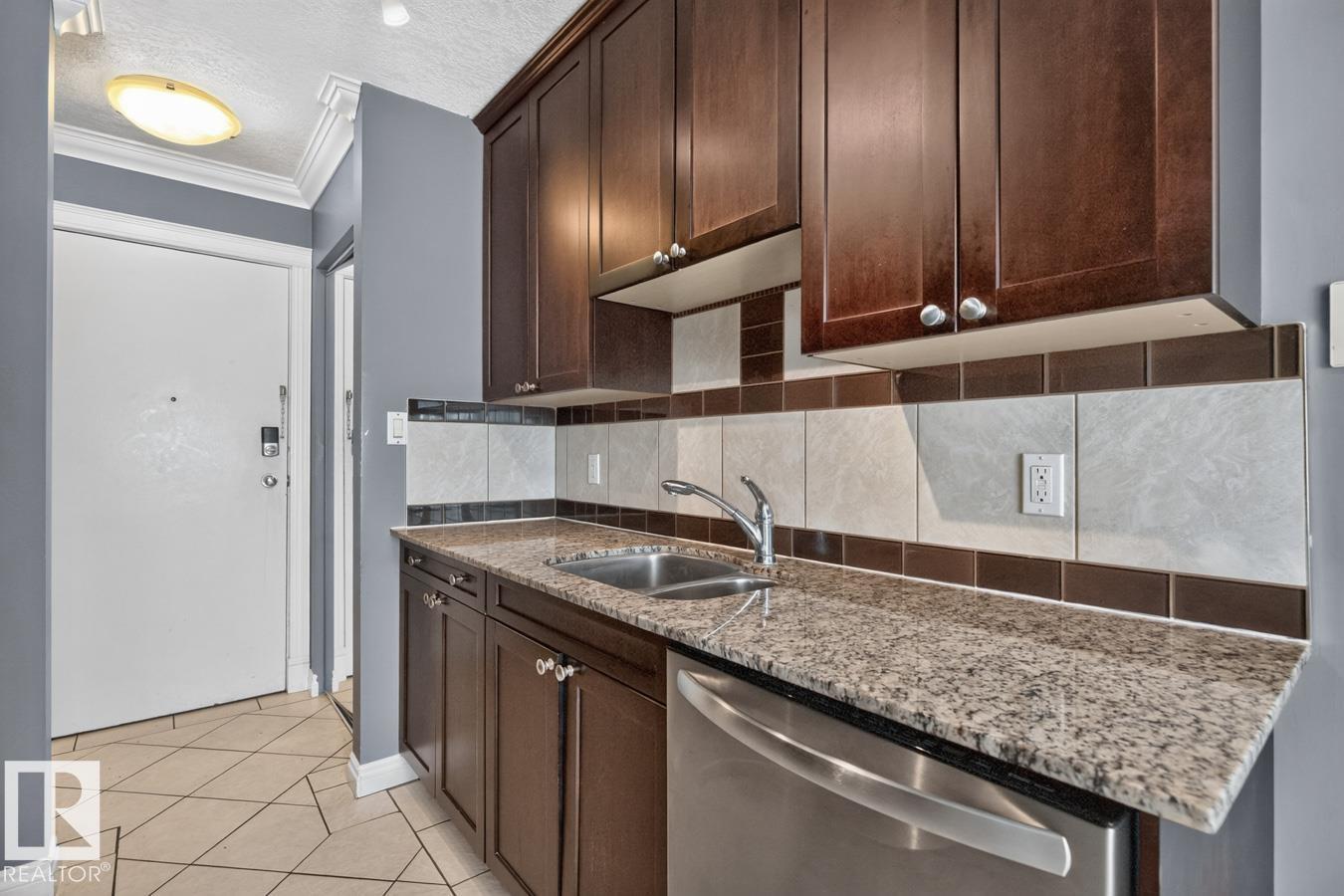 #402 10625 83 AV NW - 4