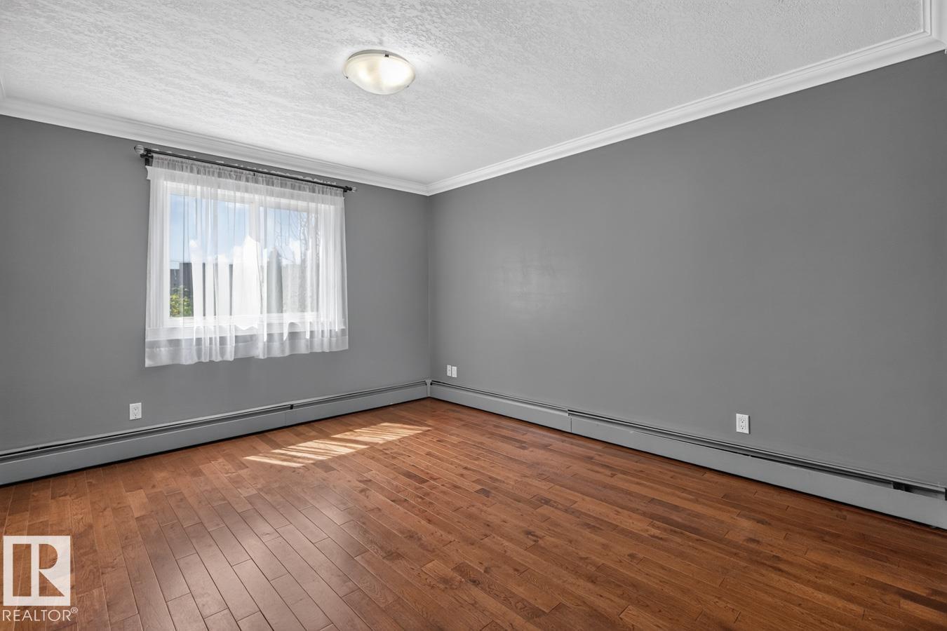 #402 10625 83 AV NW - 13