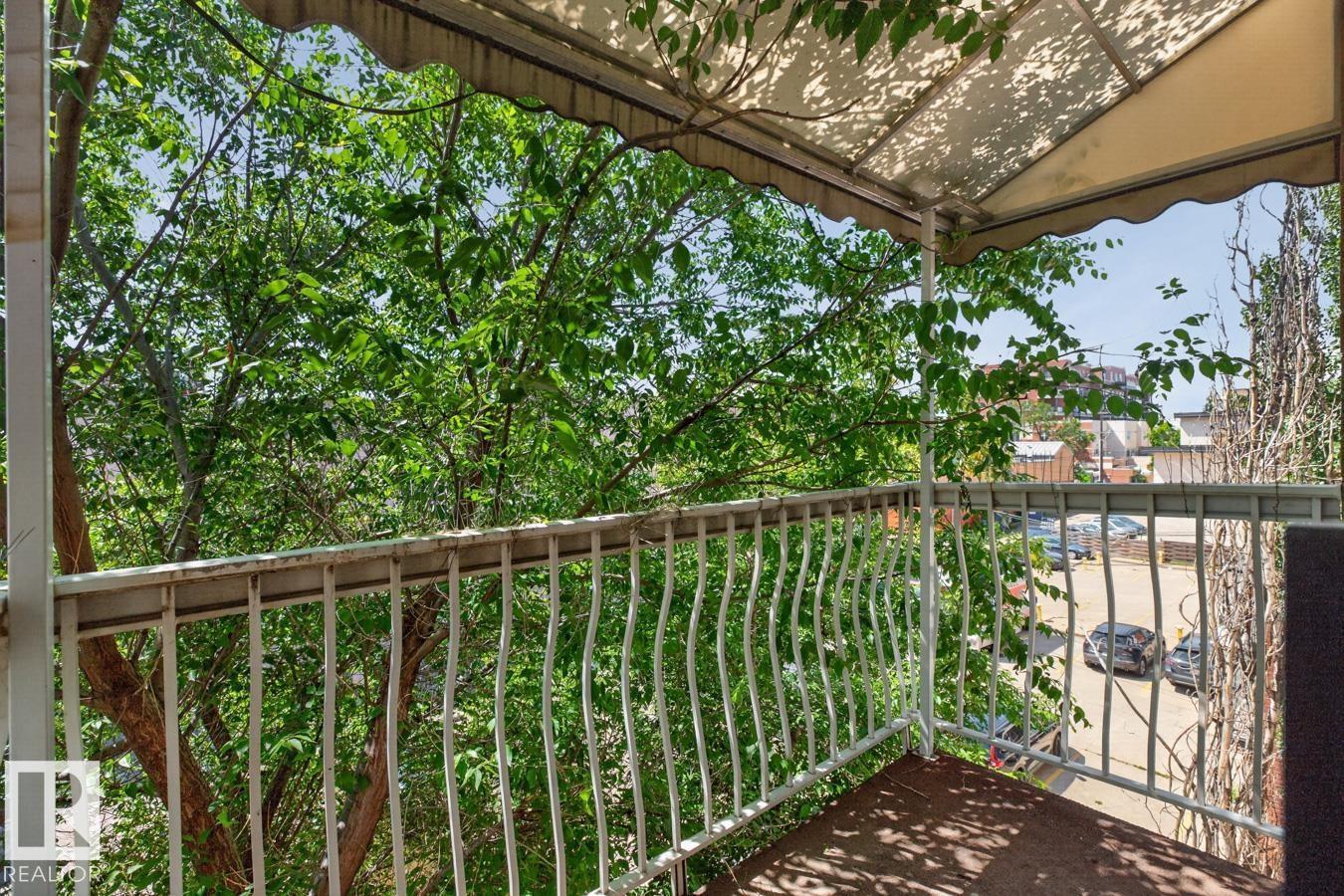 #402 10625 83 AV NW - 20