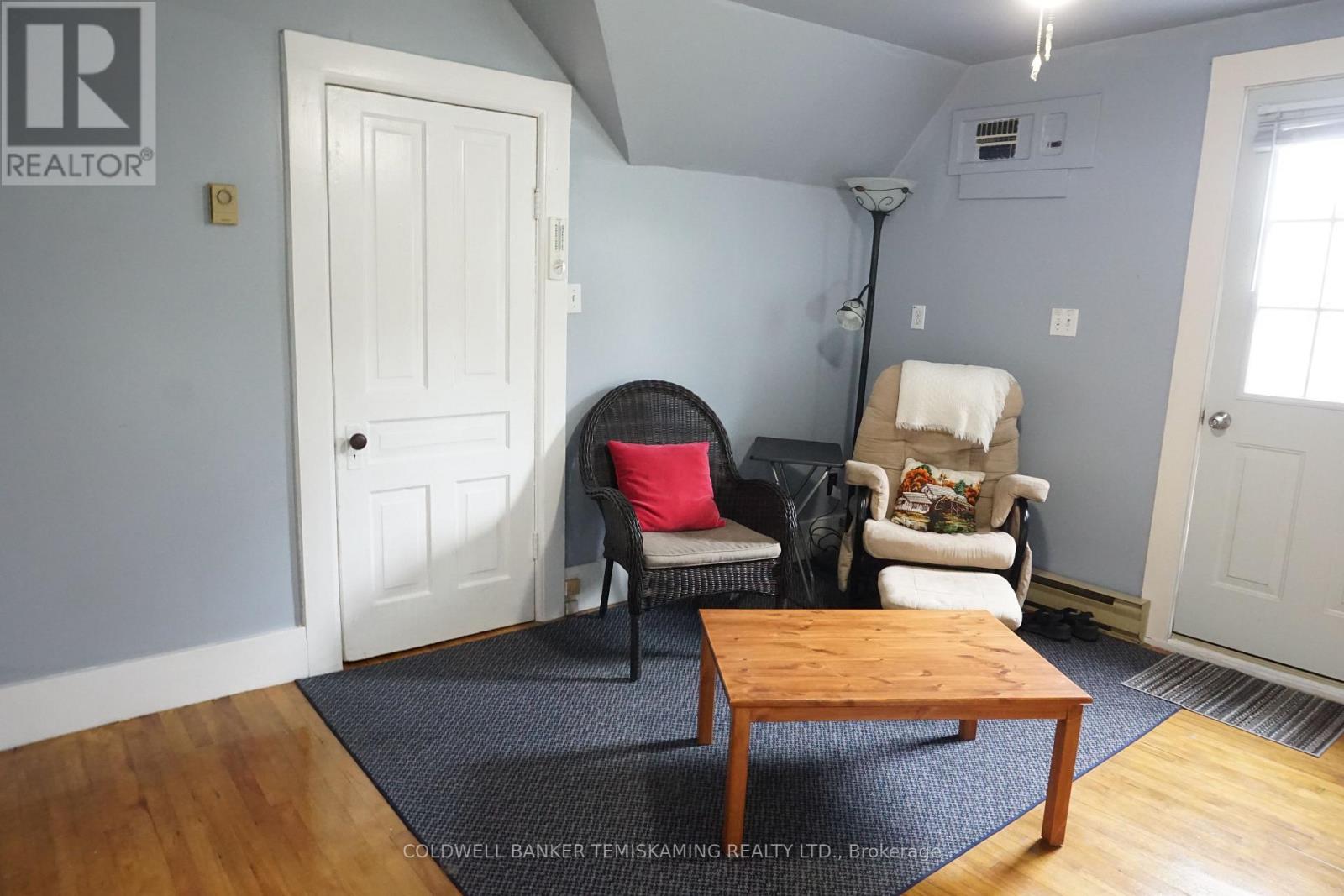 444 LAKESHORE ROAD N - 37