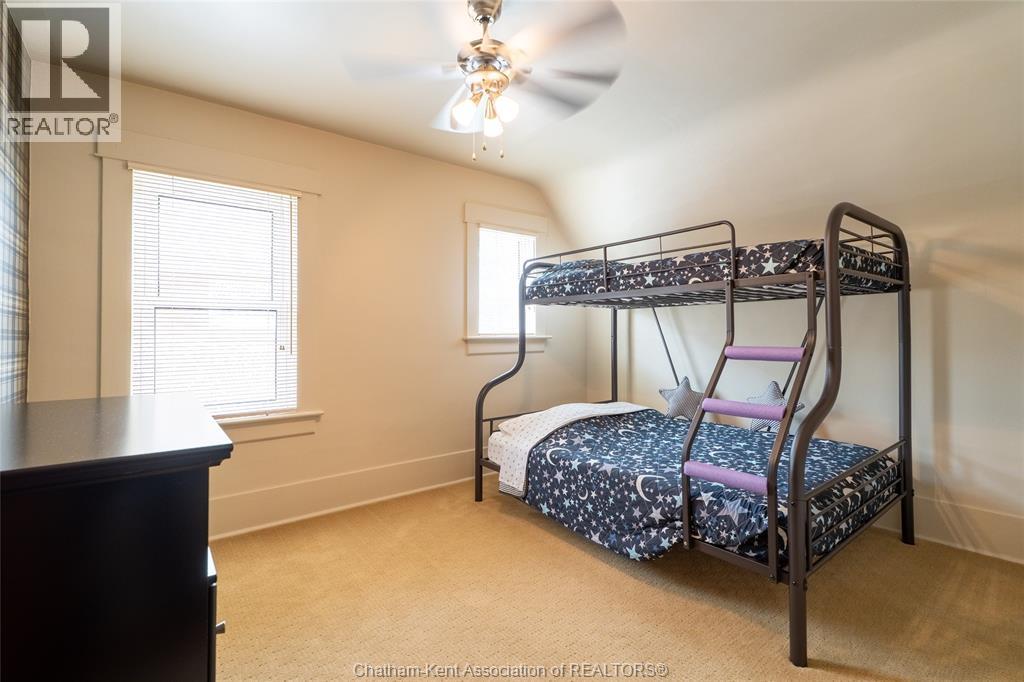 15 Ellwood AVENUE - 27