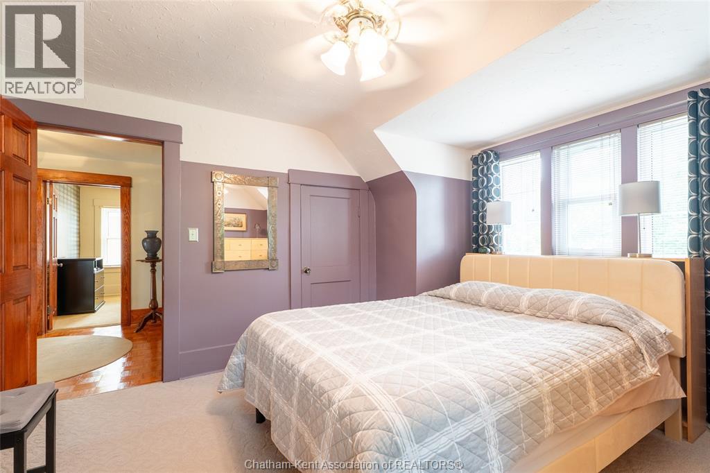 15 Ellwood AVENUE - 30