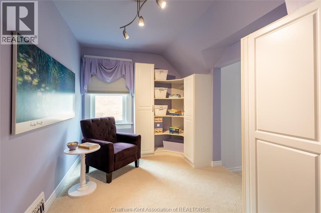 15 Ellwood AVENUE - 31