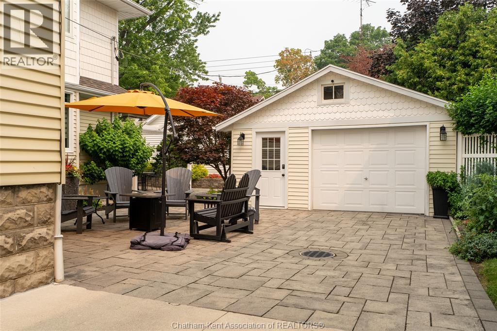 15 Ellwood AVENUE - 46