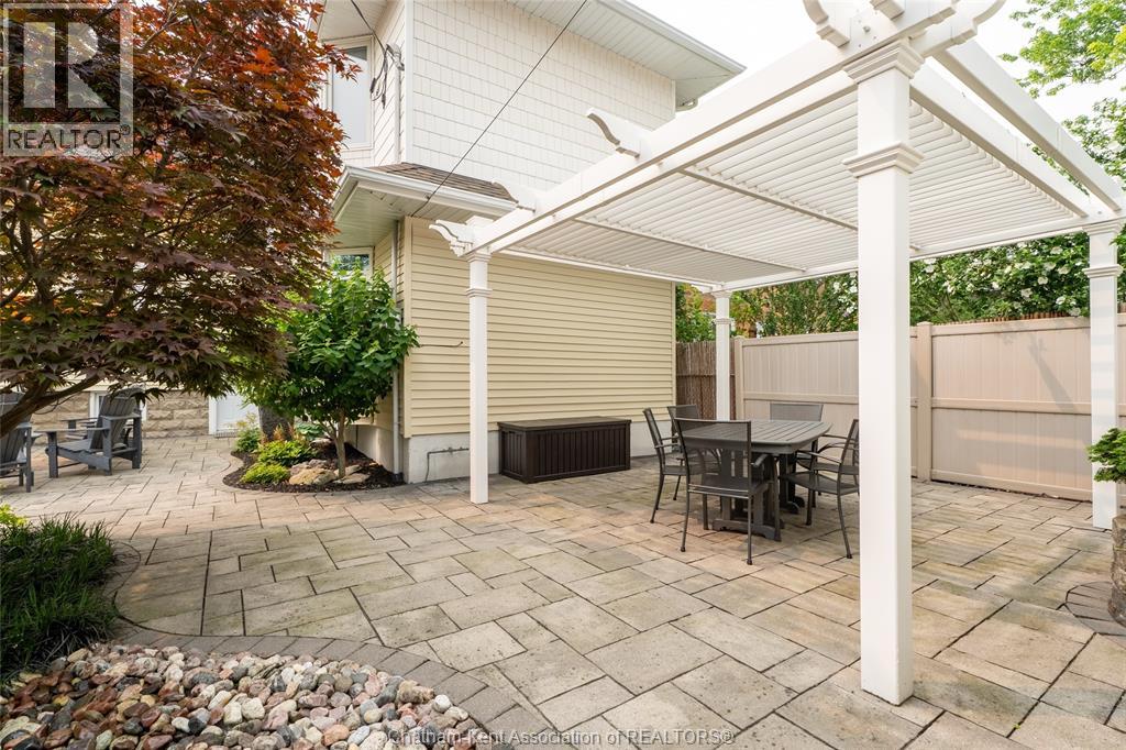 15 Ellwood AVENUE - 47