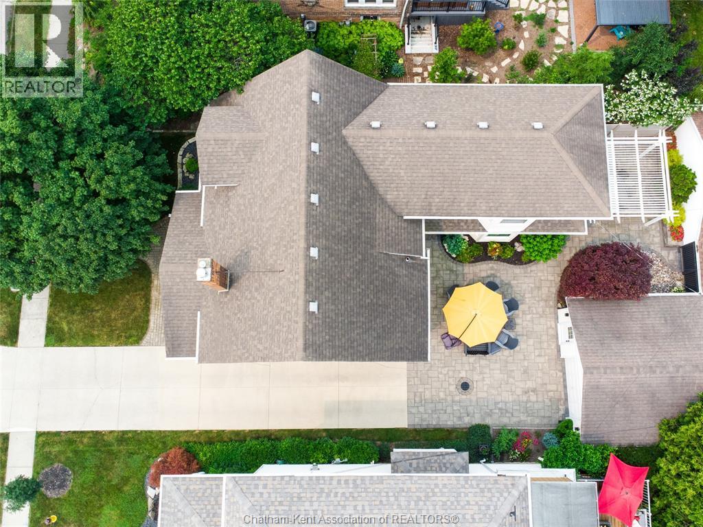 15 Ellwood AVENUE - 49