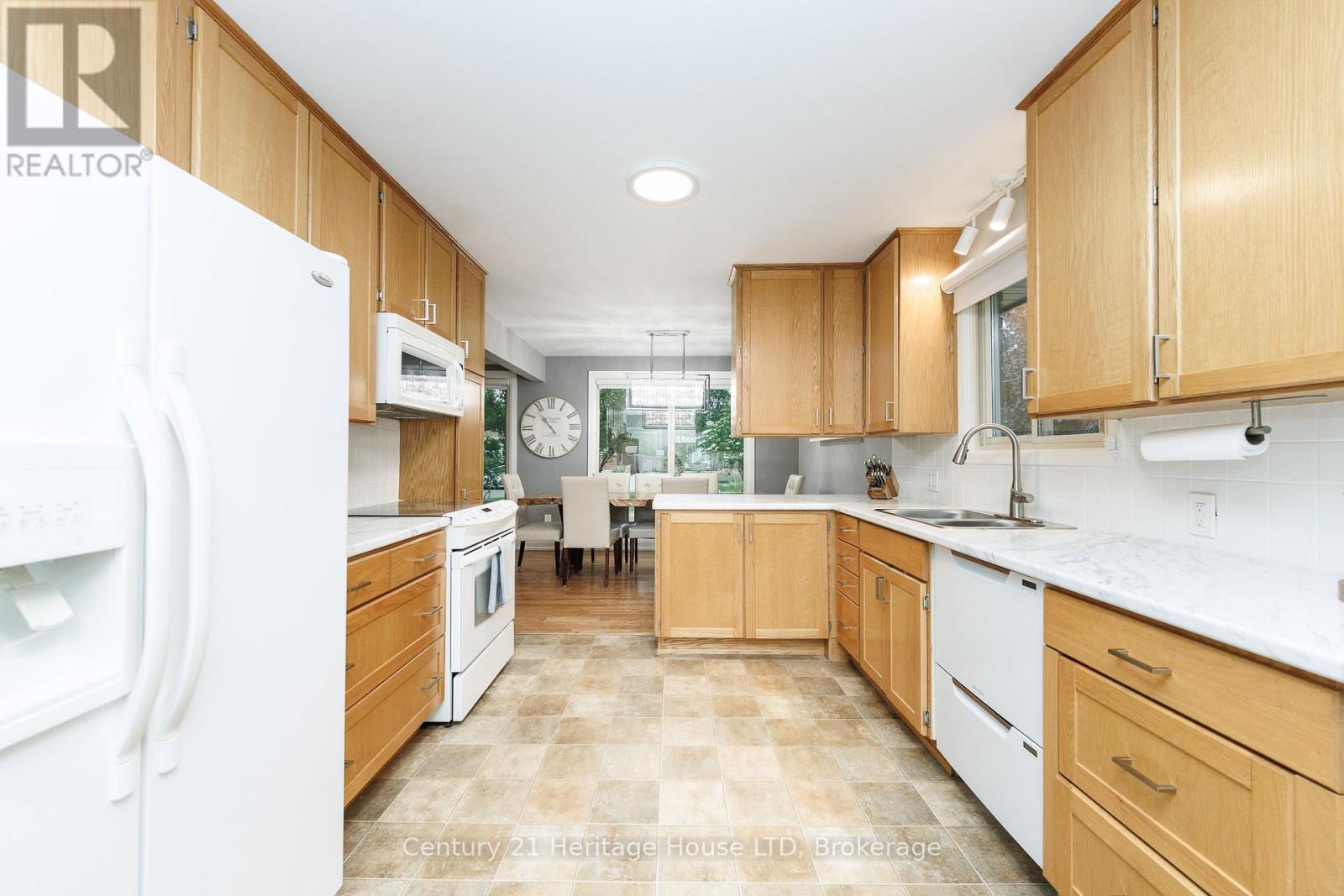 14 STANLEY STREET - 15