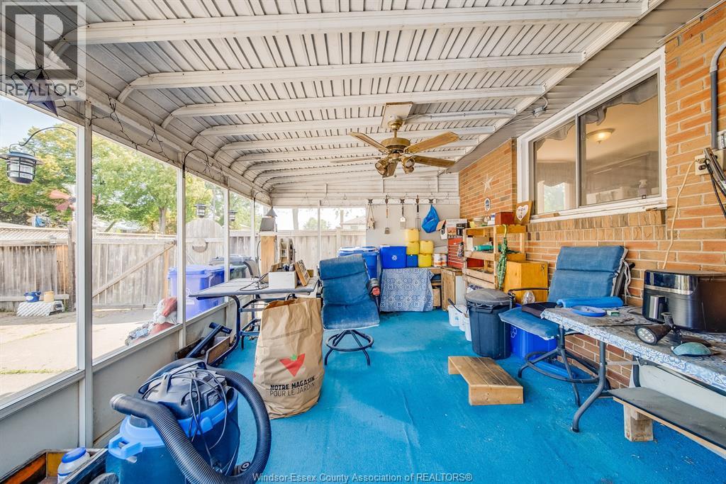 5122 COLBOURNE DRIVE - 32