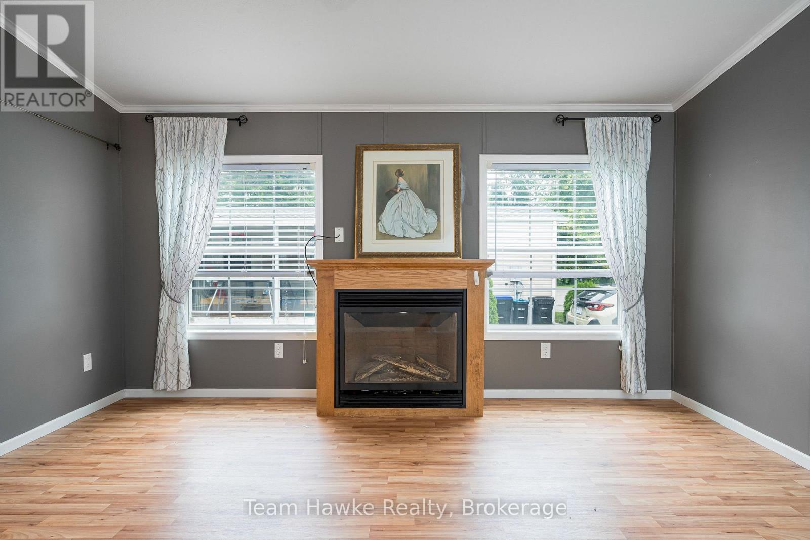 97 GEORGIAN GLEN DRIVE - 3