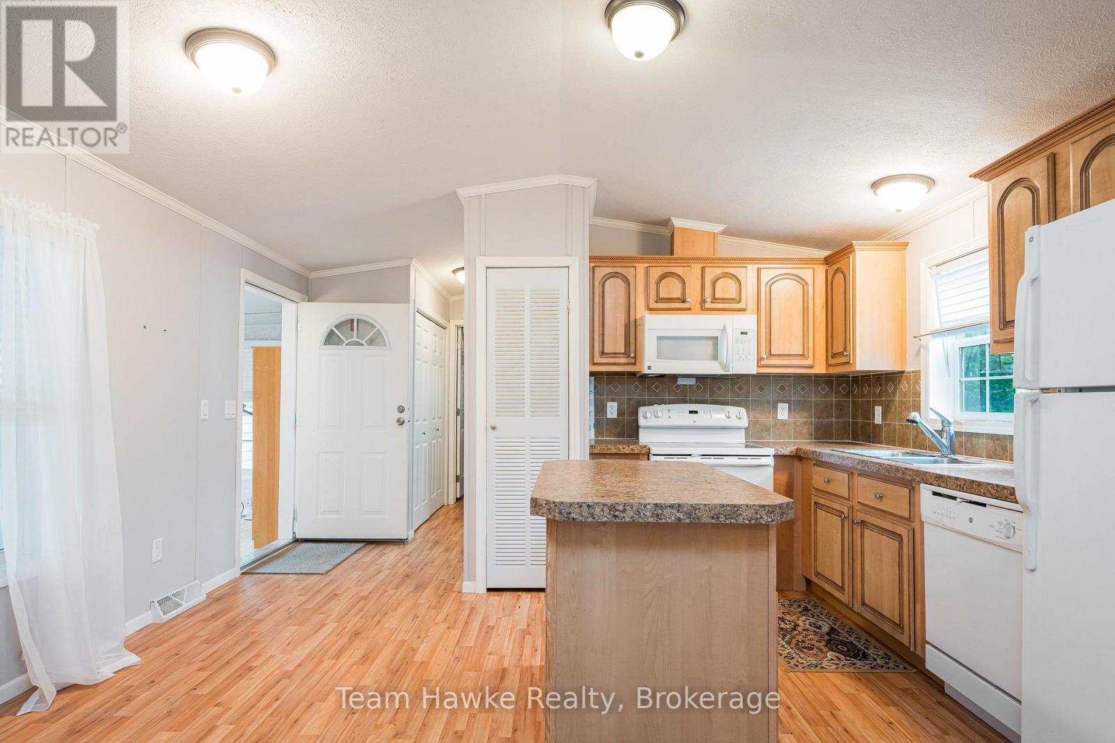 97 GEORGIAN GLEN DRIVE - 7