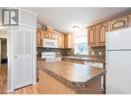 97 Georgian Glen Drive, Wasaga Beach, ON L9Z1K8 Photo 9