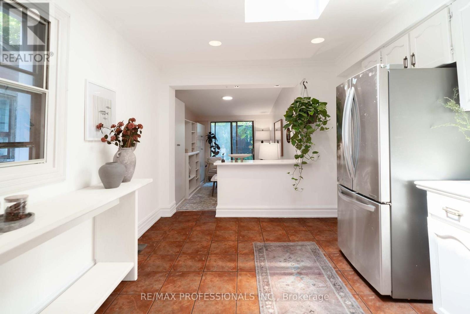 358 PACIFIC AVENUE - 9