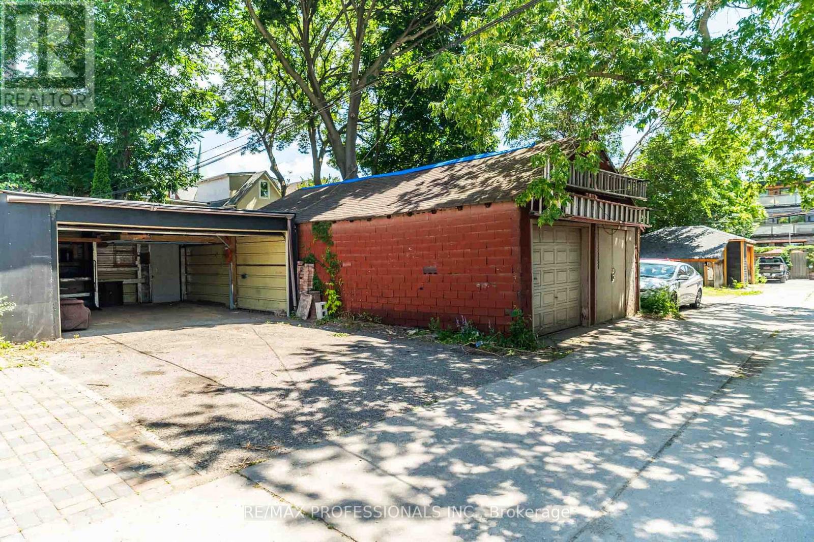 358 PACIFIC AVENUE - 28