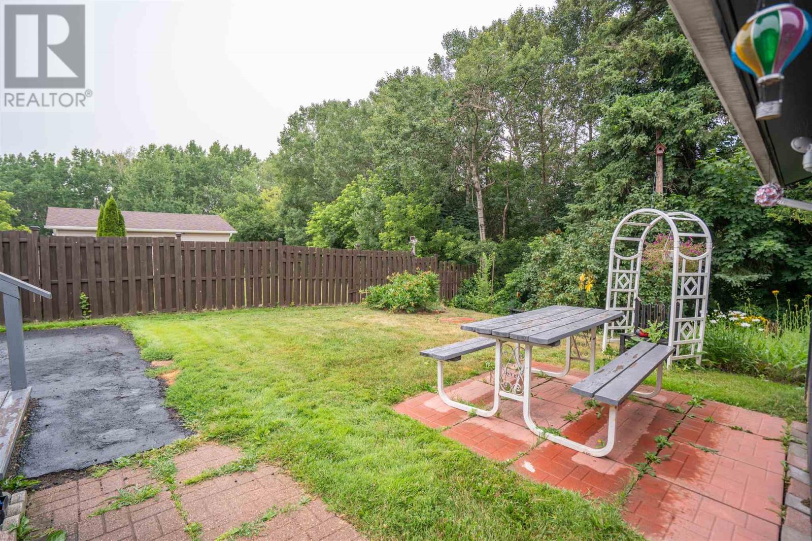 32 Bainbridge ST - 31