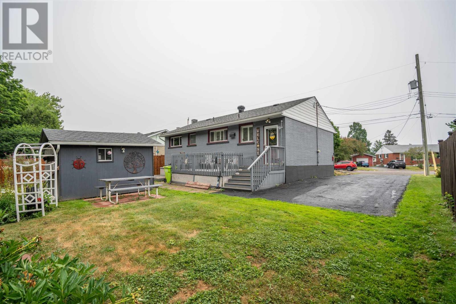 32 Bainbridge ST - Image 32
