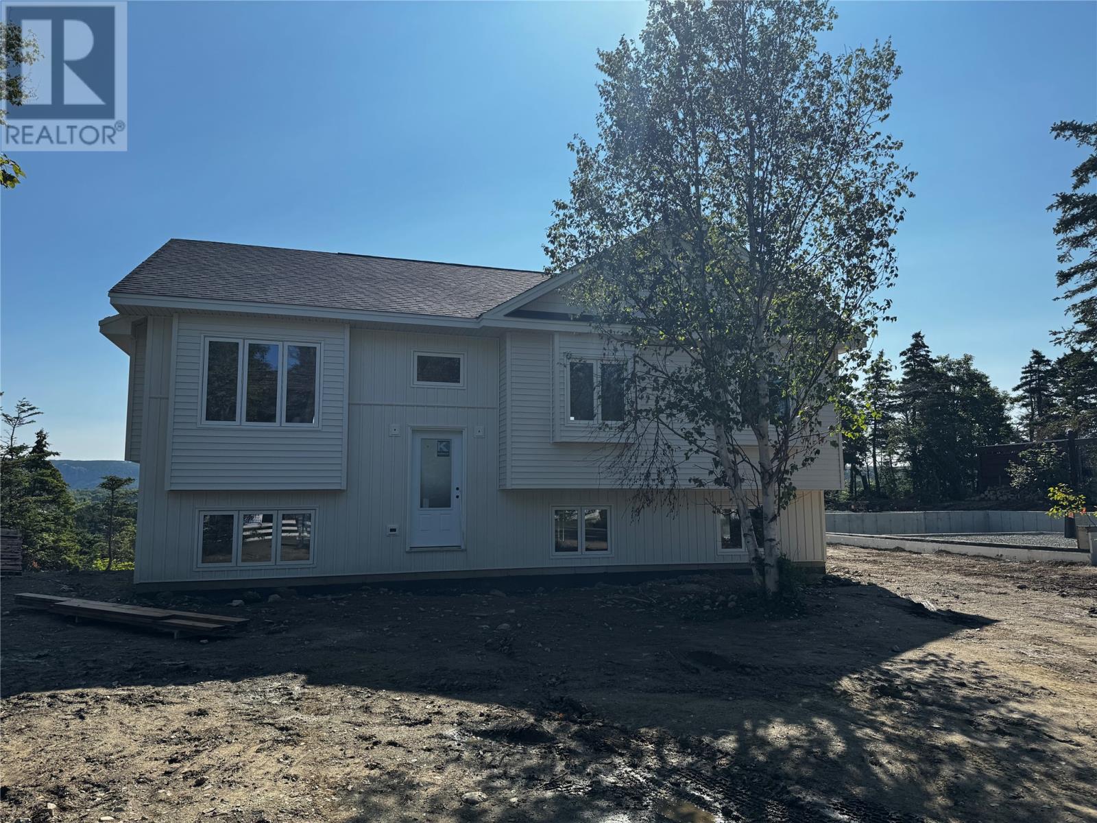 32 Flats Road - Image 4