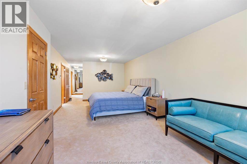5760 WAYNE - 31