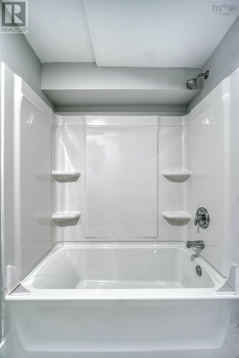 3306 Ashburn Avenue - Image 31