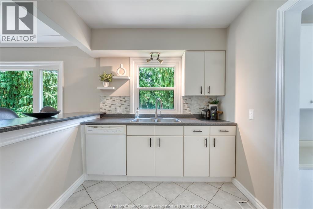 791 Scofield AVENUE - 17