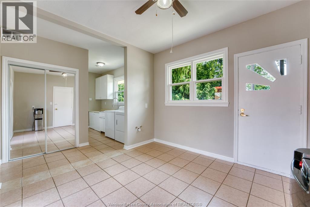 791 Scofield AVENUE - 23