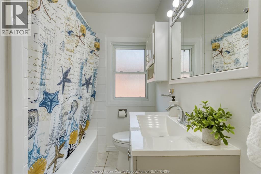 791 Scofield AVENUE - 29
