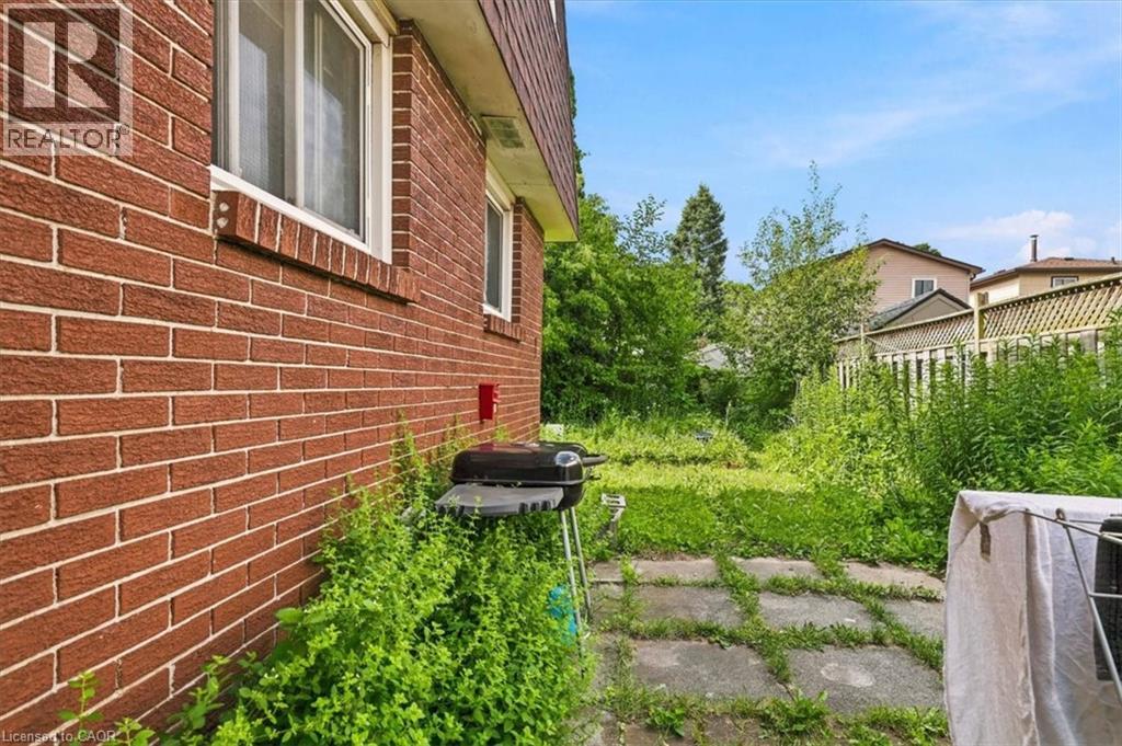 6 TAMARACK Court - Image 23