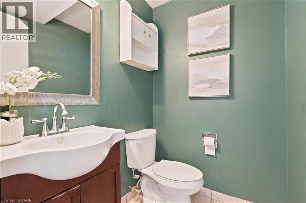 6 TAMARACK Court - Image 12