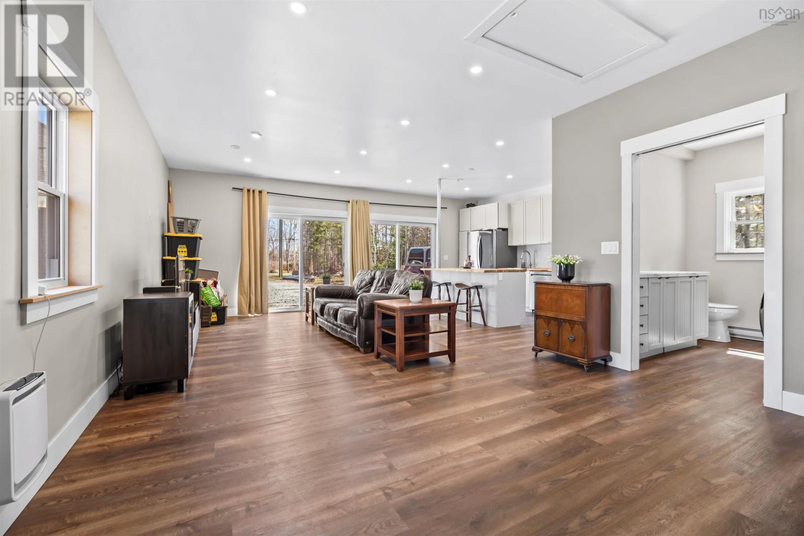 149 & 151 Silver Birch Drive - 32
