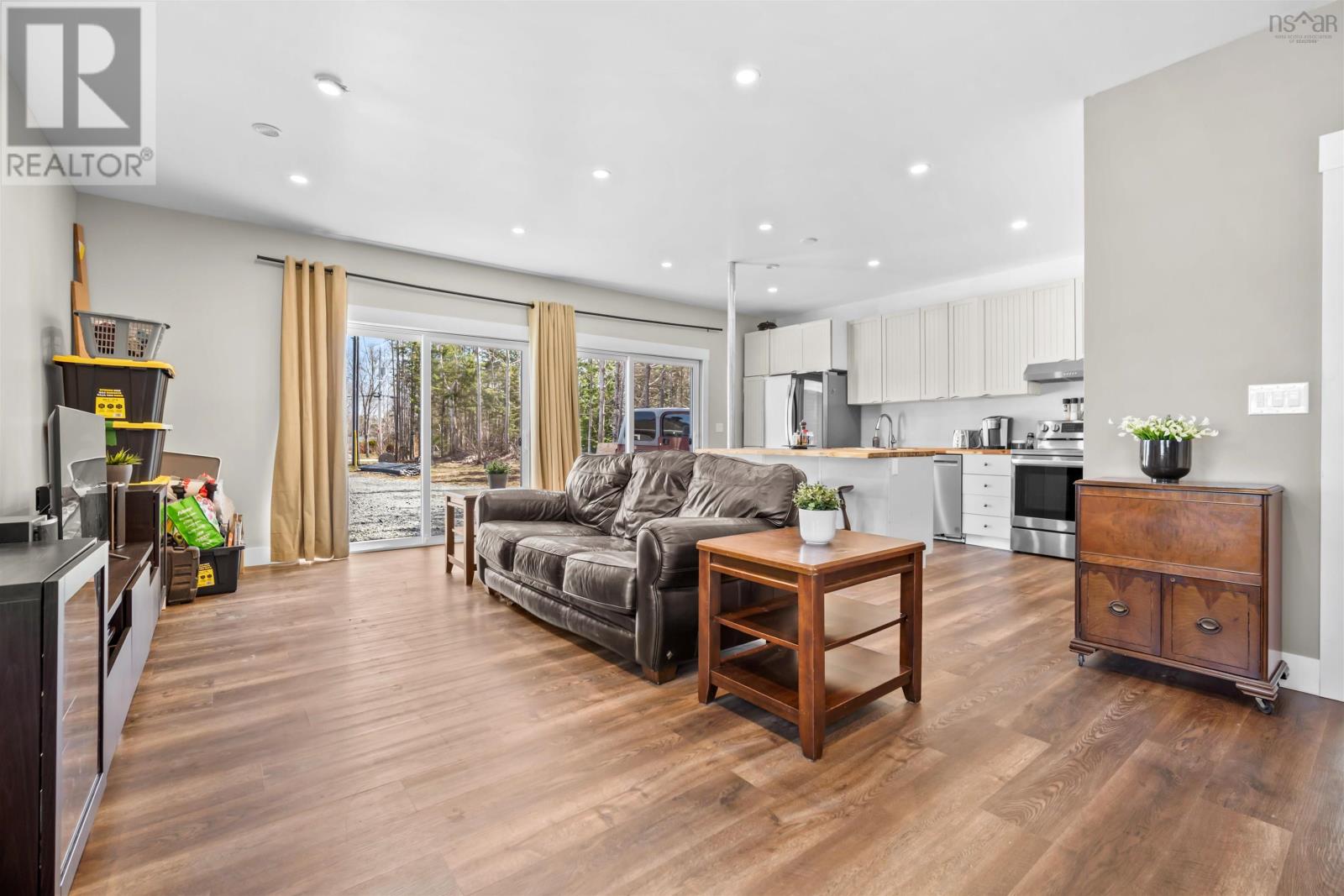 149 & 151 Silver Birch Drive - 33