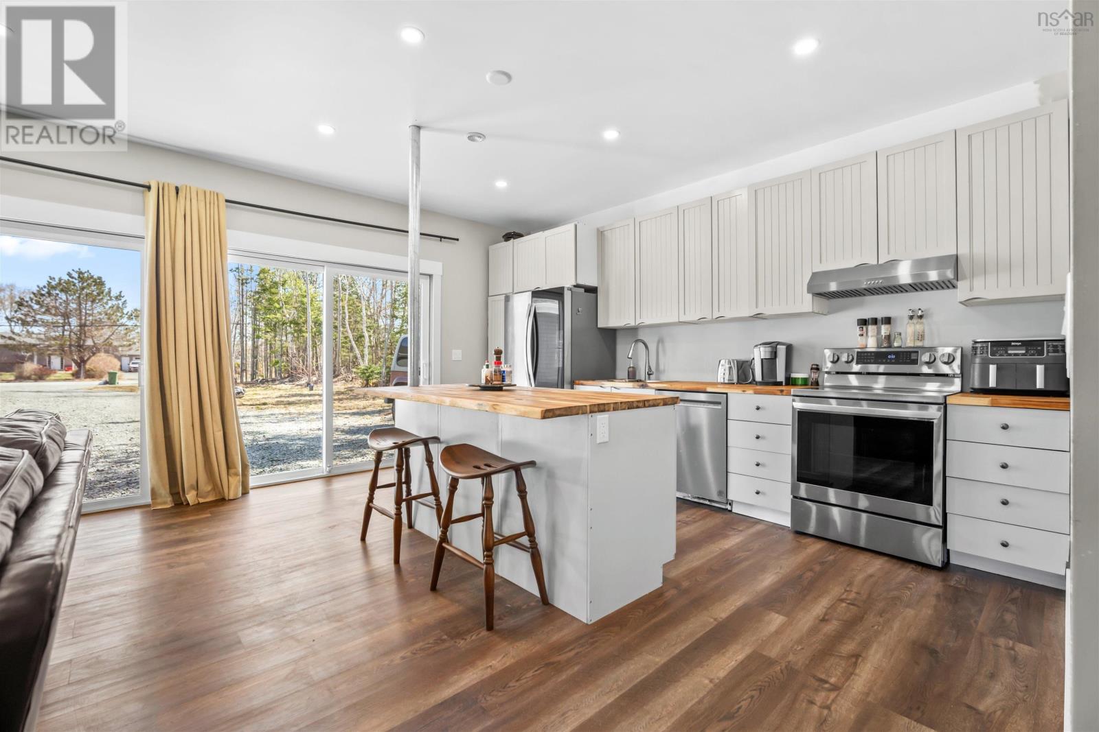 149 & 151 Silver Birch Drive - 34