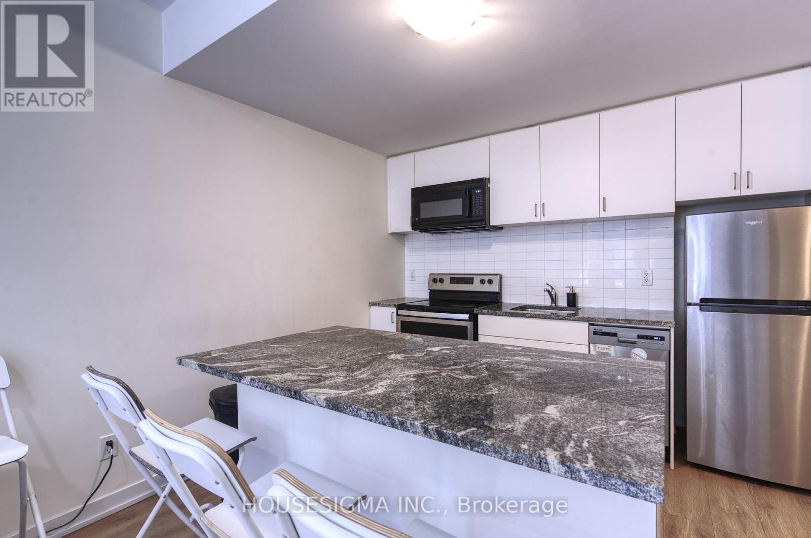 #28 1720 SIMCOE STREET N - 2