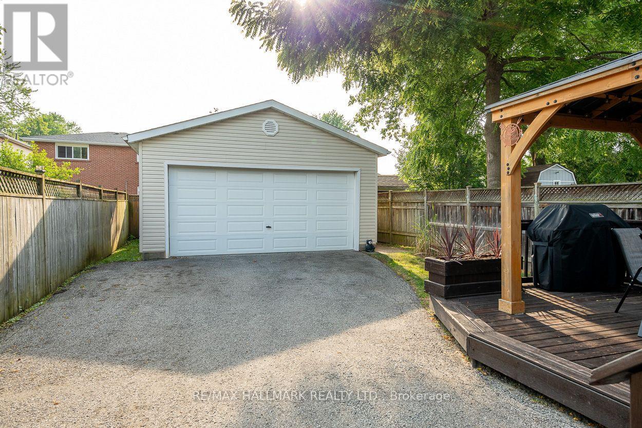58 CLAREMORE AVENUE - 17