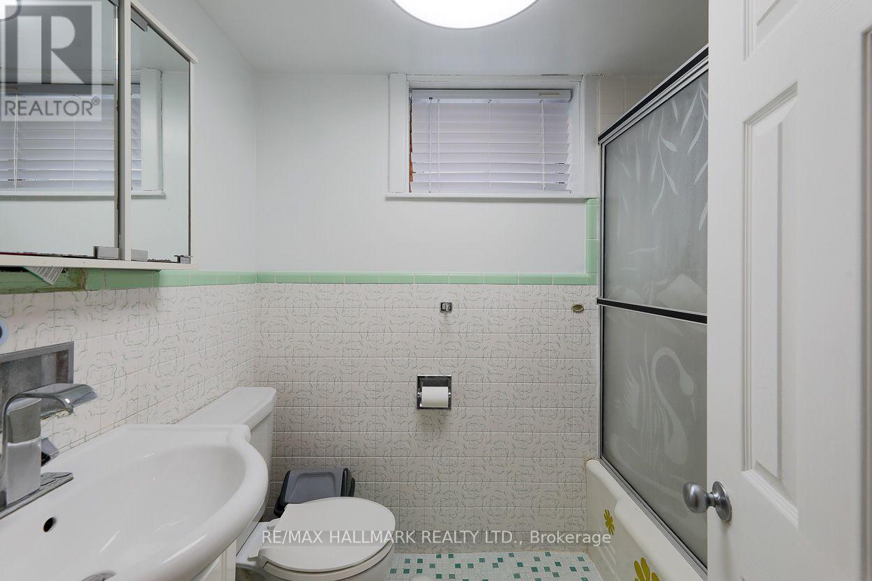58 CLAREMORE AVENUE - 8
