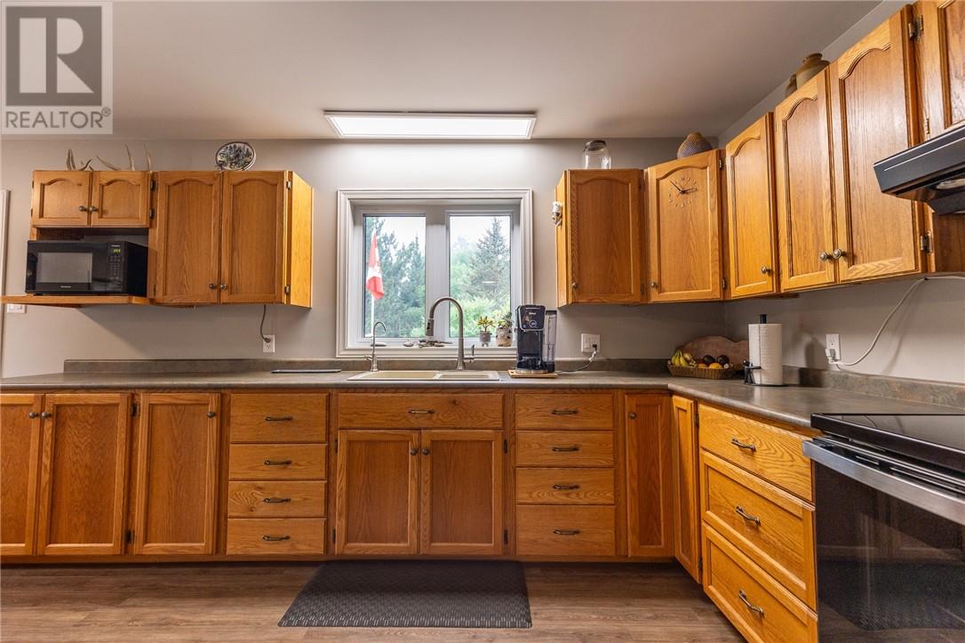 11 Jarbeau Street - Image 13