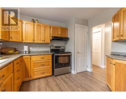 Foyer - 11 Jarbeau Street, Mckerrow, ON P0P1M0 Photo 12