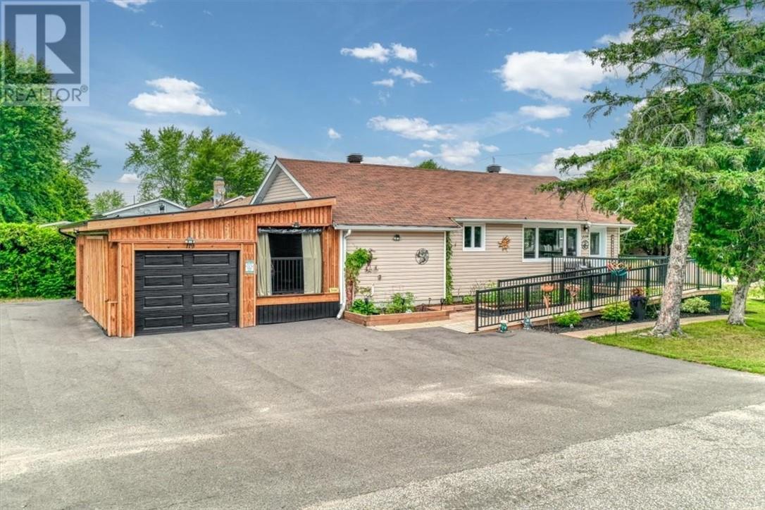 119 Mackie Street - 1