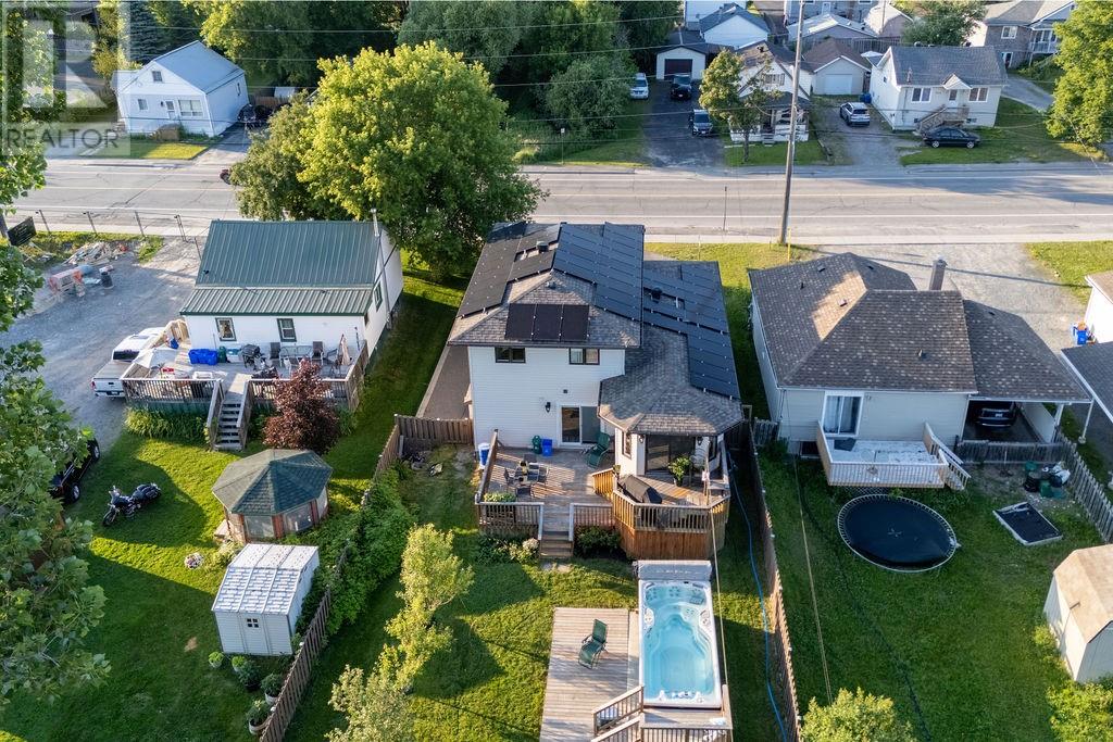 2039 Bancroft Drive - Image 34