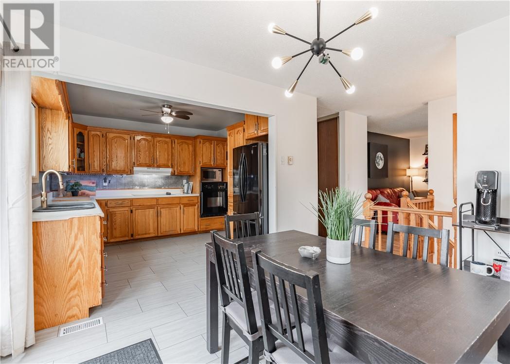 17 Sycamore Street - 13