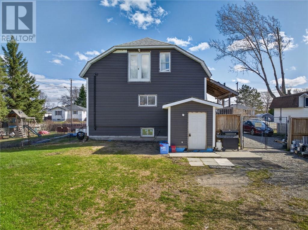 2840 Main Street - 11