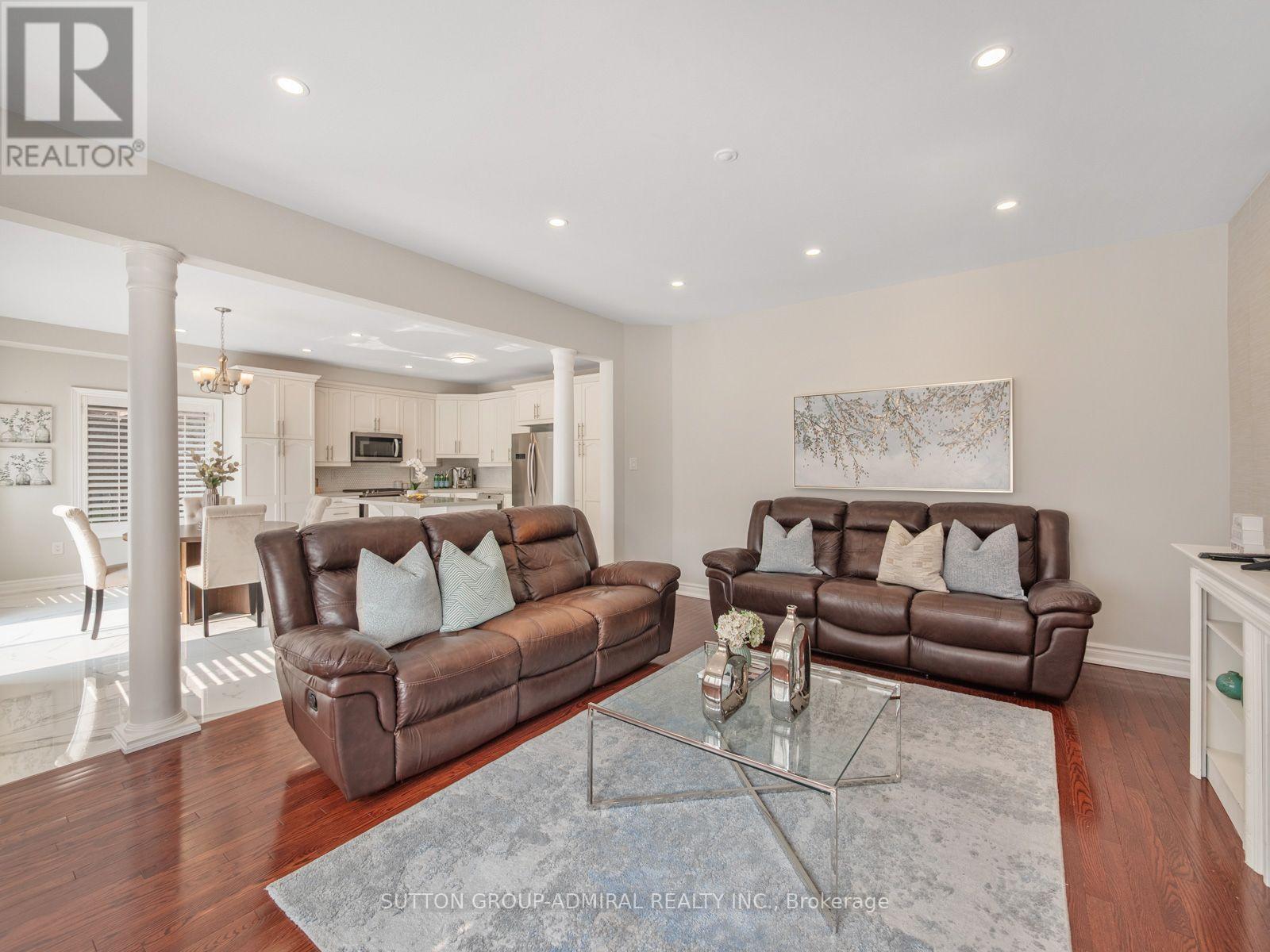 16 CRAIGVALE STREET - Image 15