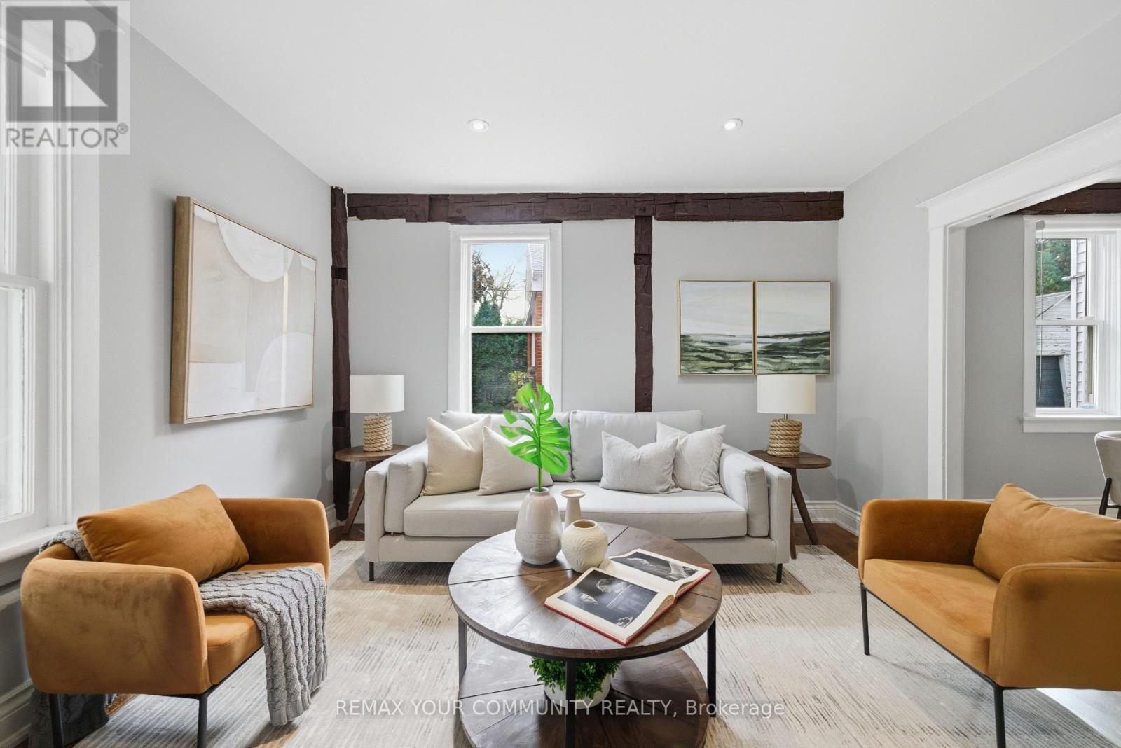 30 ELIZABETH STREET S - 4