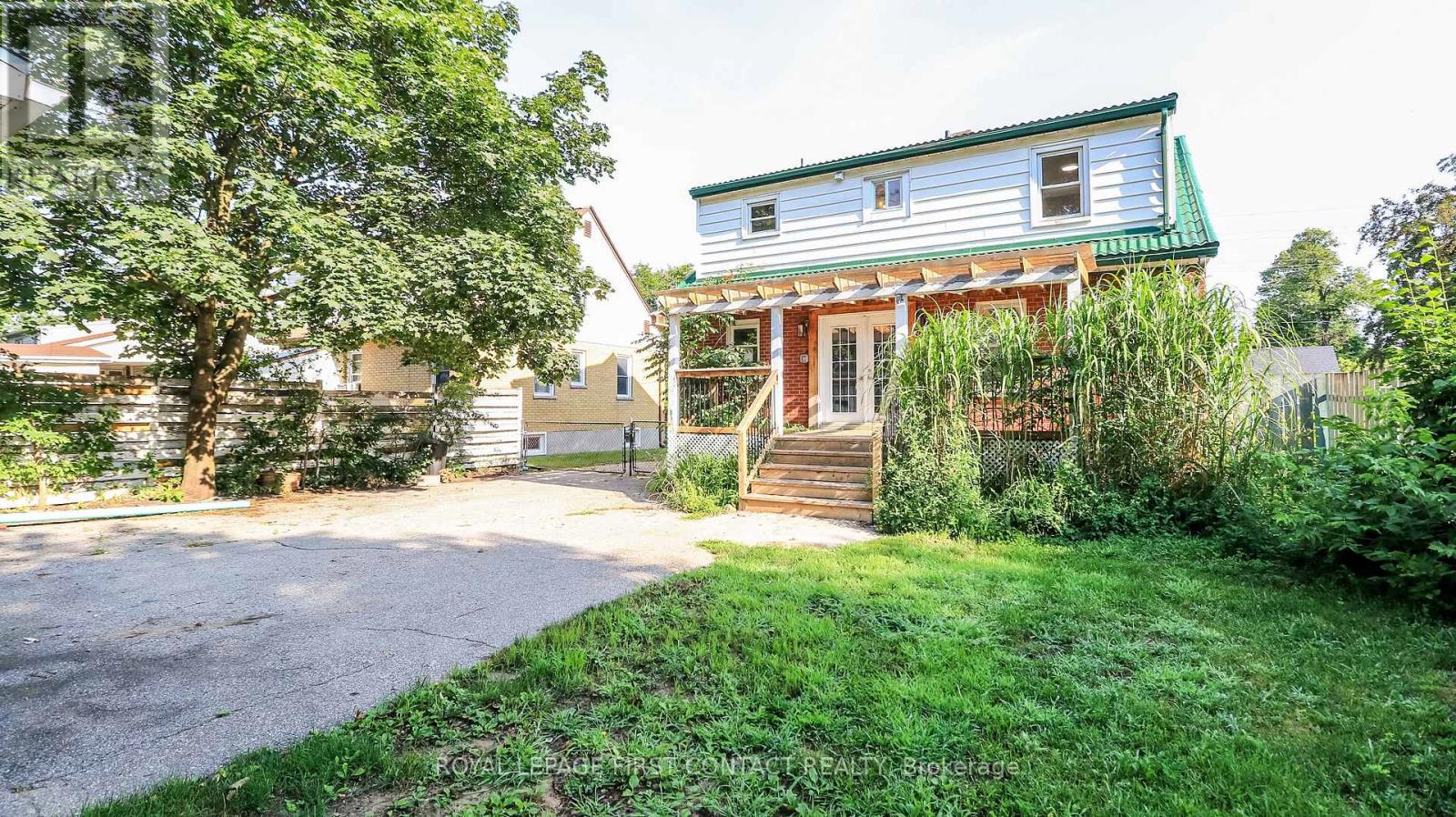 47 CAMPBELL AVENUE - 11