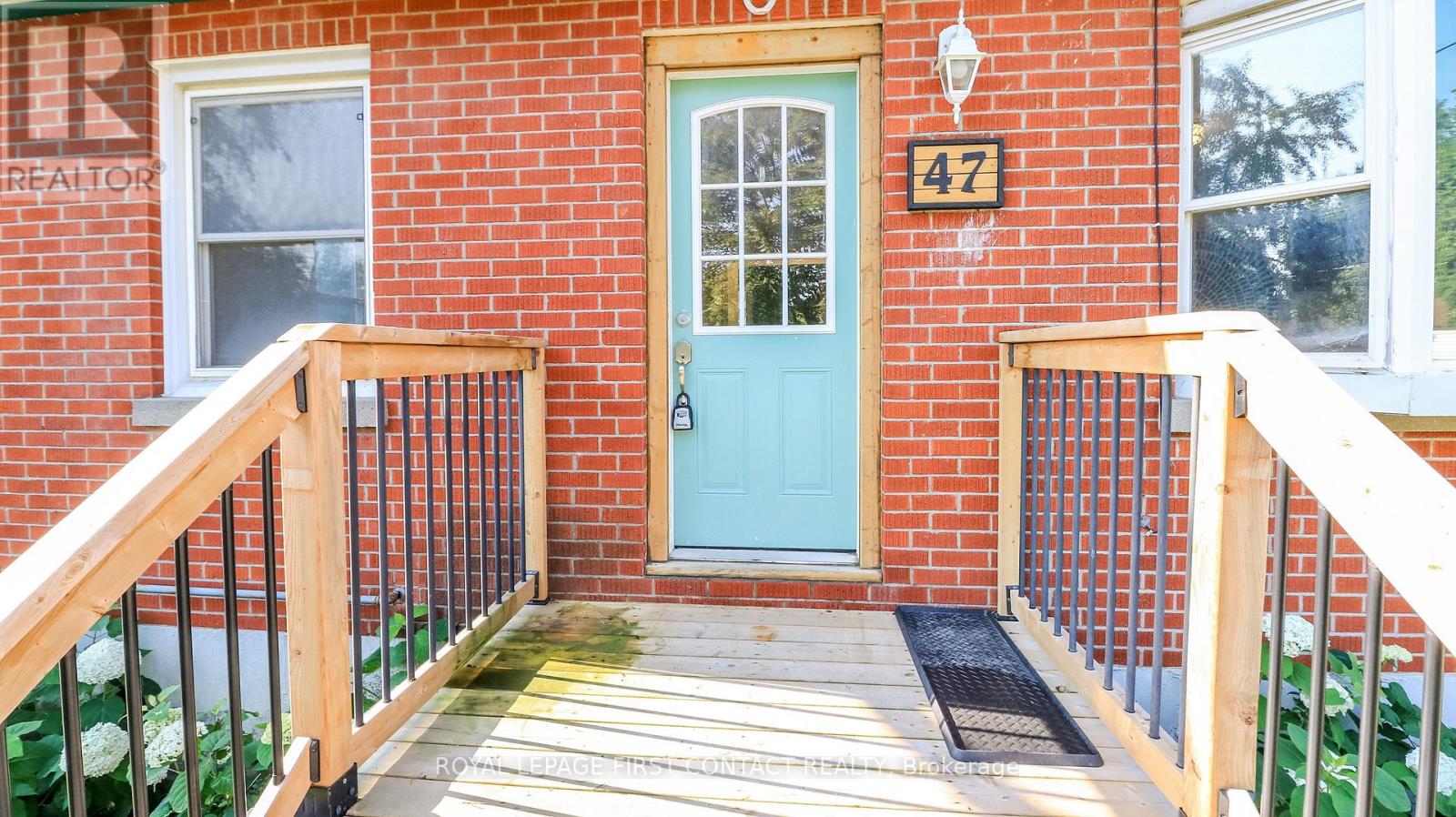 47 CAMPBELL AVENUE - 12
