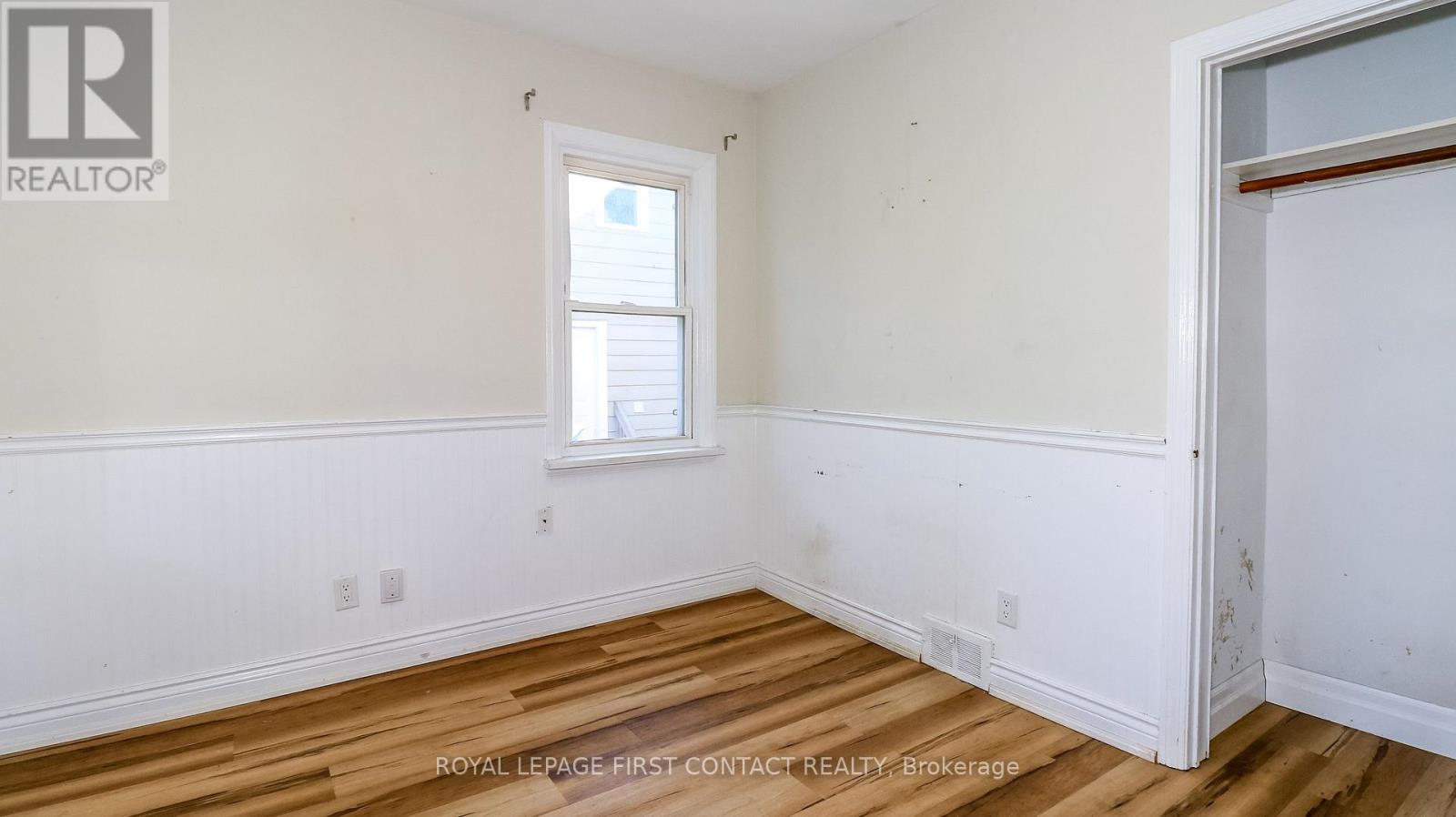 47 CAMPBELL AVENUE - 16