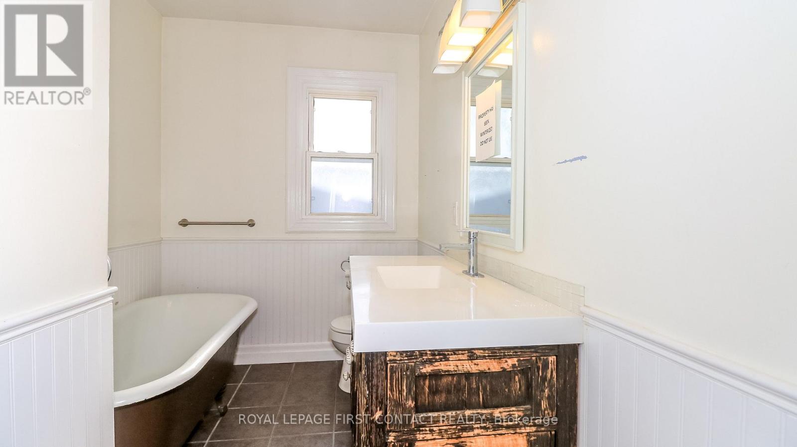 47 CAMPBELL AVENUE - 26