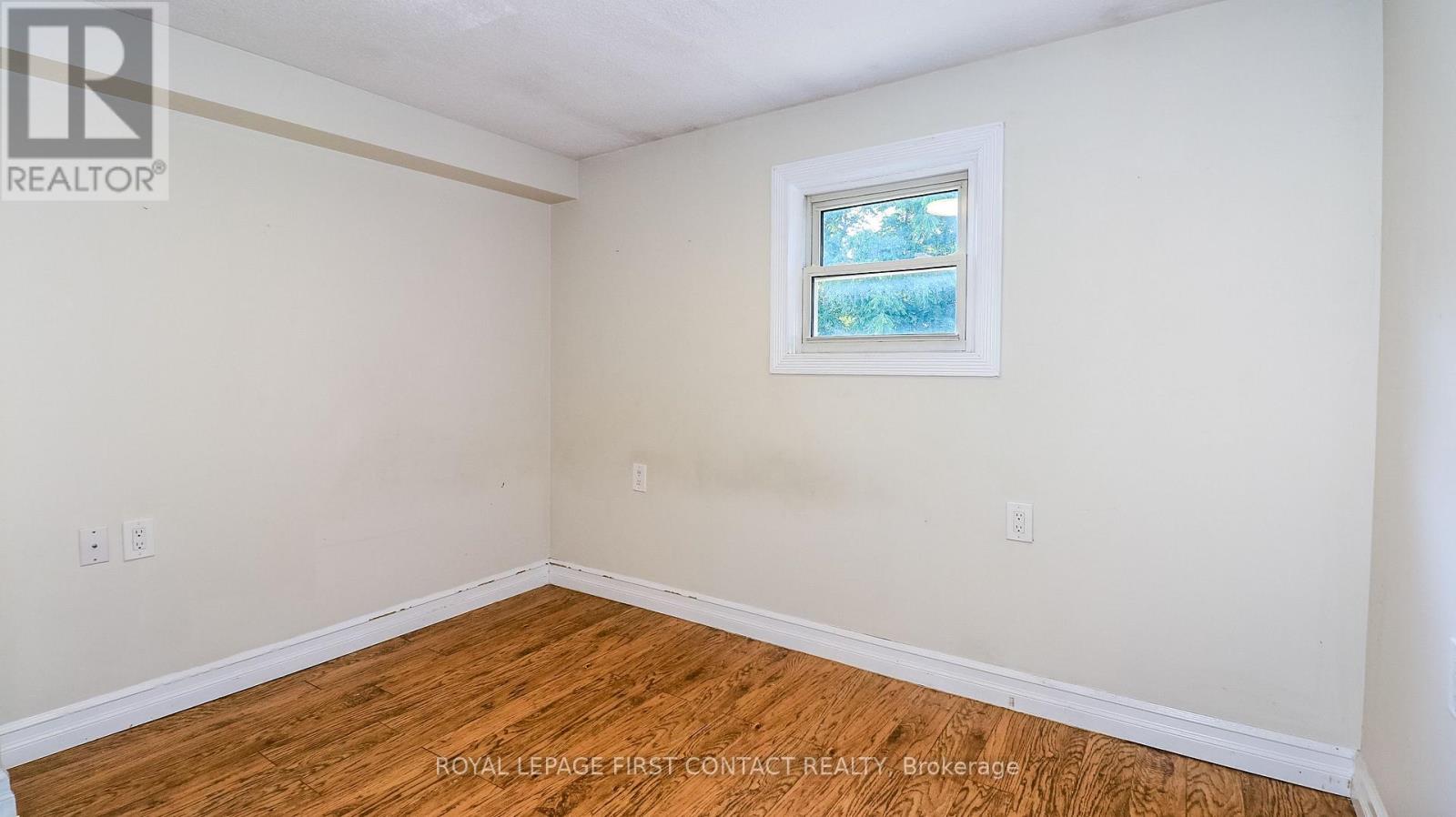 47 CAMPBELL AVENUE - 27