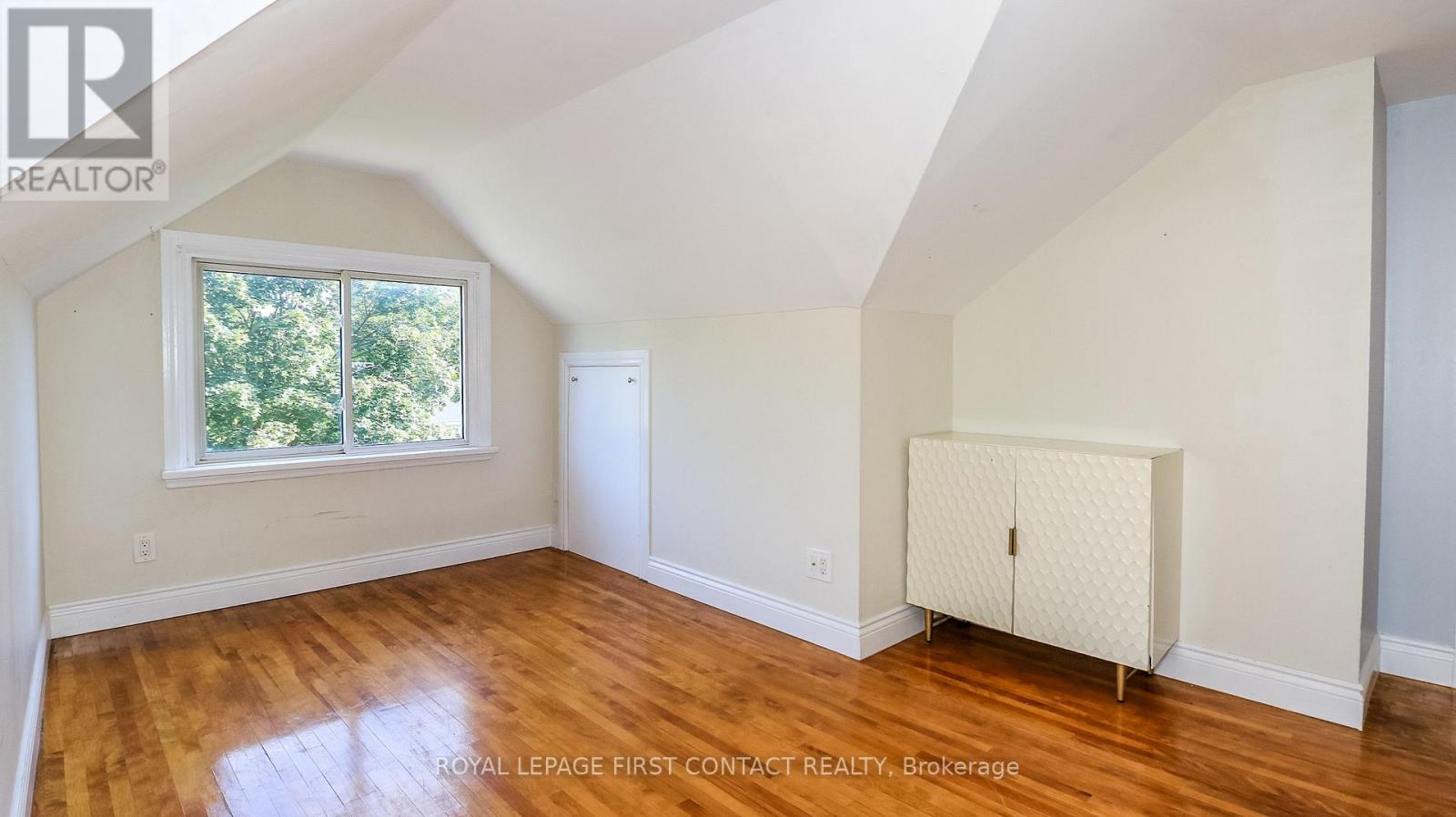 47 CAMPBELL AVENUE - 30