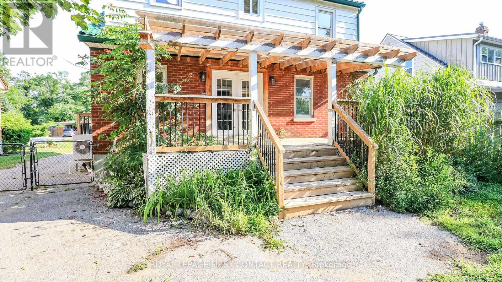 47 CAMPBELL AVENUE - 4